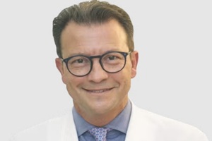 Cirujanos de blefaroplastia - Dr. Ricard Palao Doménech