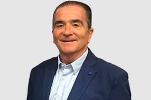 Cirujanos de rinoplastia - Dr. José María Serra Renom