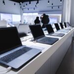 Tiendas de ordenadores - Tienda de computadoras con exhibición de varios ordenadores para comprar pc reconocida como una de las mejores tiendas de ordenadores de Barcelona