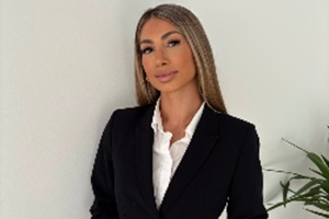Abg. Diana Robles Pérez